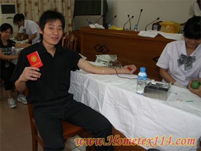 梦丽莎建爱心企业员工踊跃献血