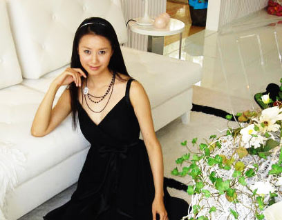 "婷美"倪虹洁生动色彩家