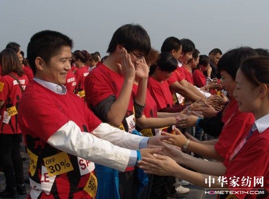 夏家人口号_以家人之名(3)