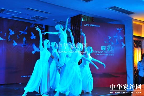 2011ﶬṦԲ
