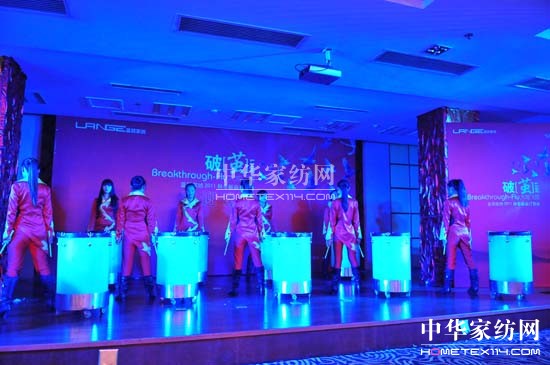 2011ﶬṦԲ