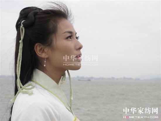 中盛家纺代言人刘涛蜕变"海上女神"