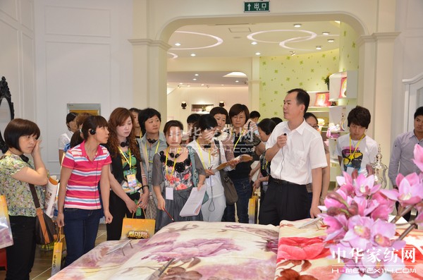 佳丽斯2012秋冬订货会盛大开幕