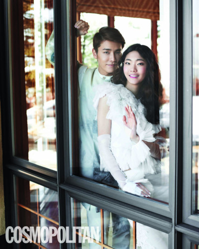 SJ东海柔拥女模拍写真变浪漫情侣