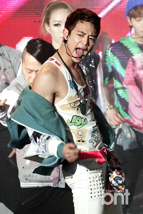 SHINeeٰعSHOWCASE׾̨