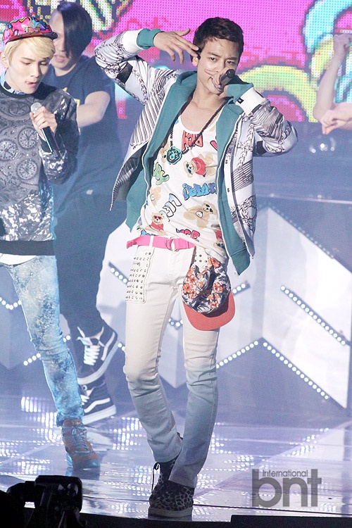 SHINeeٰعSHOWCASE׾̨
