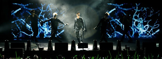 金贤重巴西、秘鲁公演盛况空前