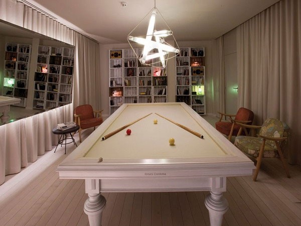 浓郁复古风巴塞罗那旅店设计