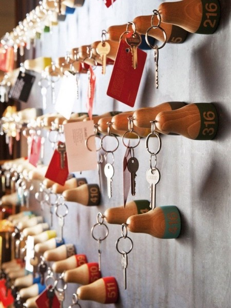 浓郁复古风巴塞罗那旅店设计