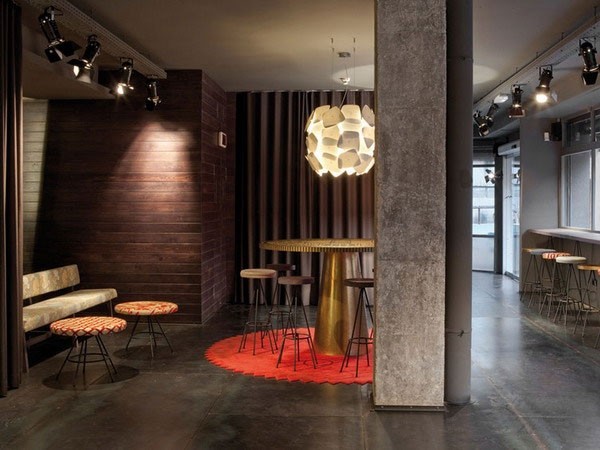 浓郁复古风巴塞罗那旅店设计