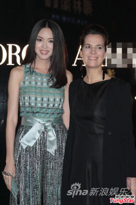 章子怡不知《卧2》开拍崔始源帅气亮相