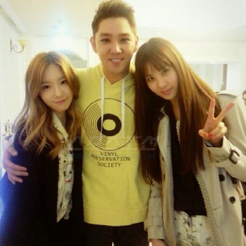 SuperJunior强仁因抱泰妍入“黑名单”