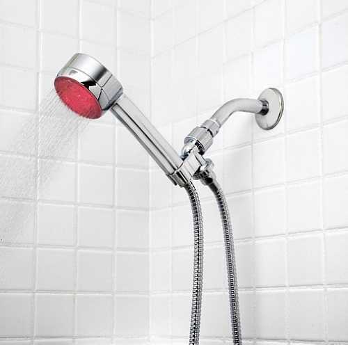 利用LED灯光来区别水温的淋浴头创意设计