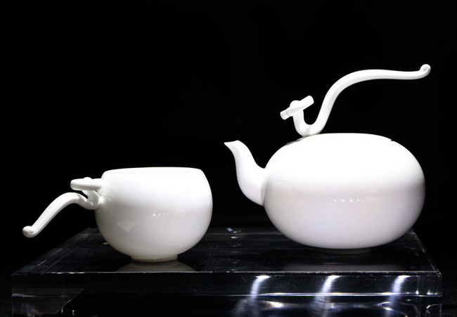 精美的陶瓷器皿展中国哲学