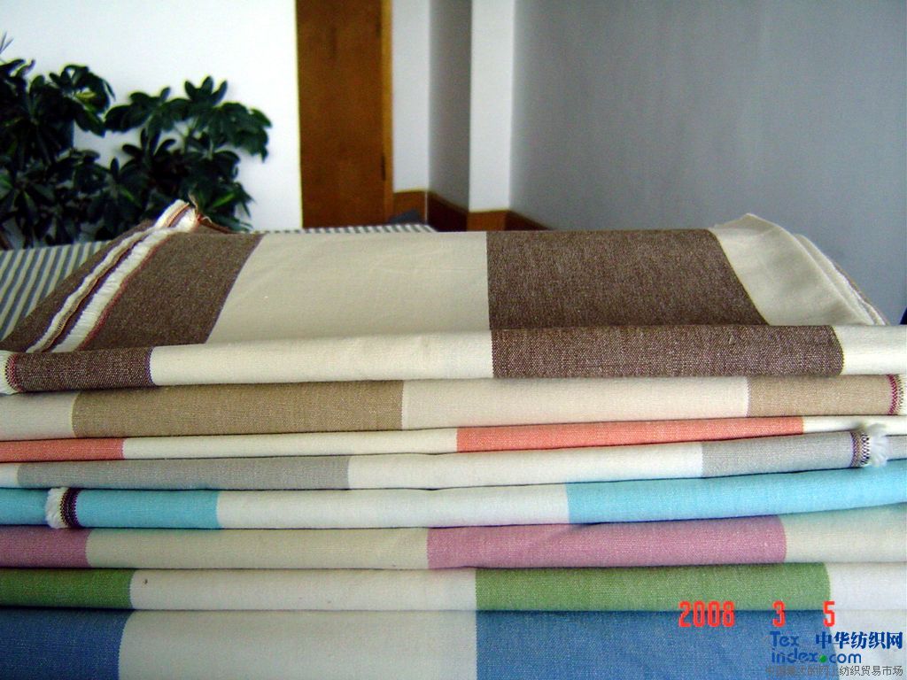 长期供应10cm靠垫色织布面料 纱支21\/2*10 后