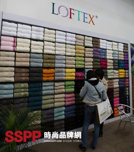 亚光家纺亮相2012上海中针会