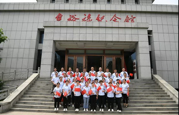 亚光党委组织二批党员、入党积极分子赴焦裕禄纪念馆参观学习